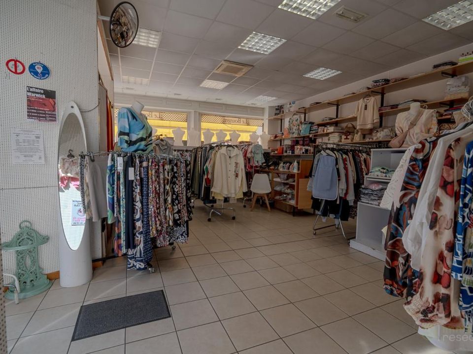 Erhvervsejendom i Étain, Meuse - foto 1
