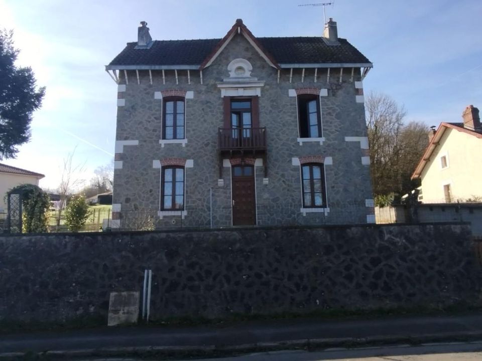Villa en Bosmie-l'Aiguille, Haute-Vienne - foto 1