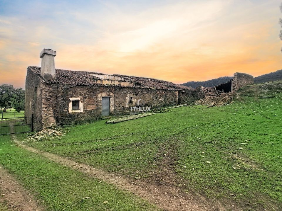 Farm i Badajoz, Badajoz - foto 1