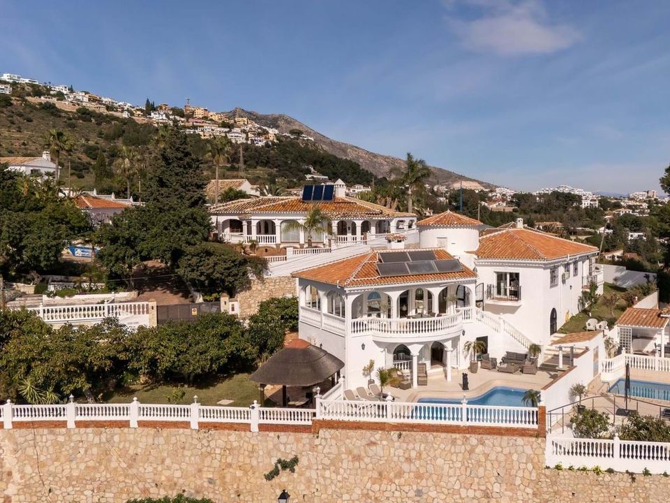 Villa i Benalmadena, Malaga - foto 2