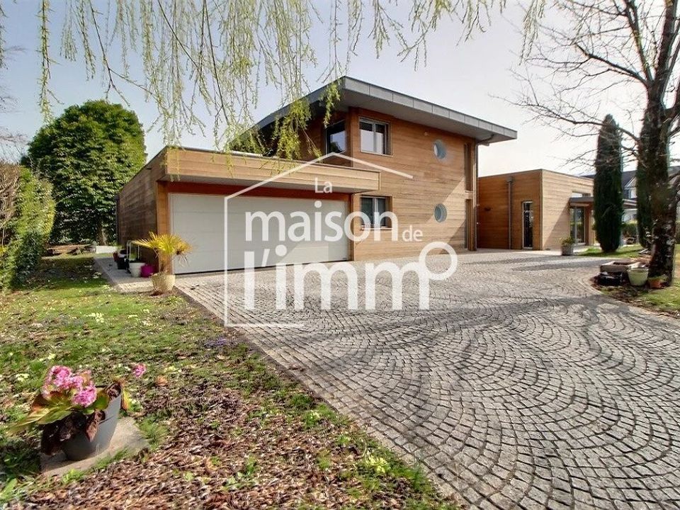 Villa i Thonon-les-Bains, Haute-Savoie - foto 1