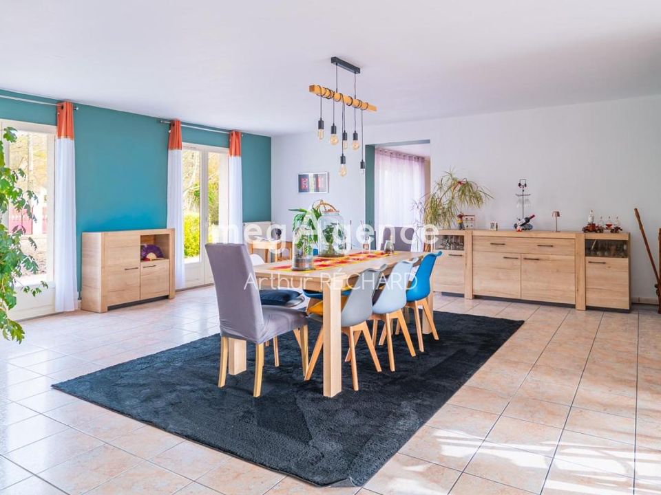 Villa i Lombron, Sarthe - bilde 1