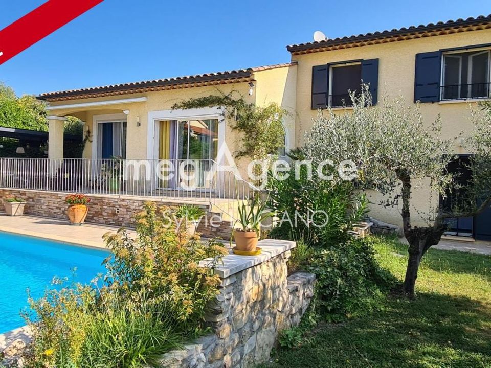 Villa i Villeneuve, Alpes-de-Haute-Provence - bilde 1