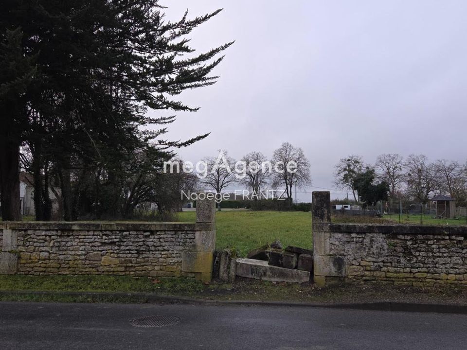 Helårsgrund i Authon-Ebeon, Charente-Maritime - foto 2