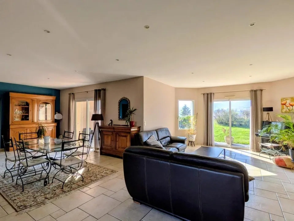 Villa i Saint-Genis-les-Ollières, Rhone - foto 3