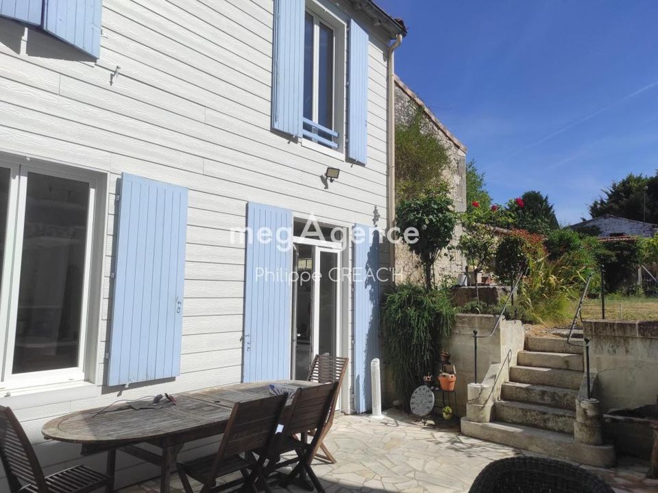 Villa a Saint-Jean-d'Angely, Charente-Maritime - foto 2