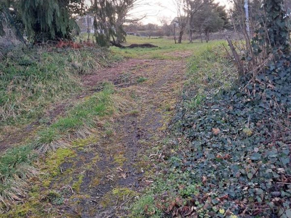 Helårsgrund i Creuzier-le-Vieux, Allier - foto 2