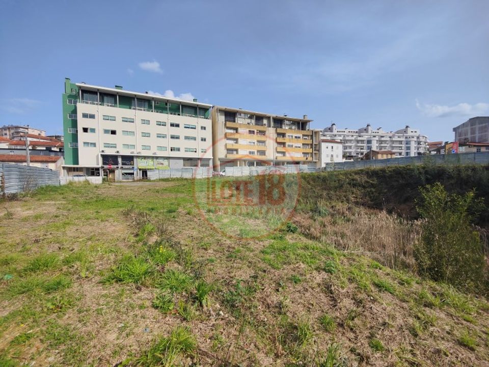 Helårsgrund i Oliveira de Azemeis, Aveiro - foto 1