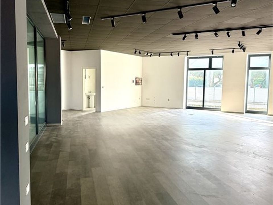 Erhvervsejendom i Thiene, Vicenza - foto 2
