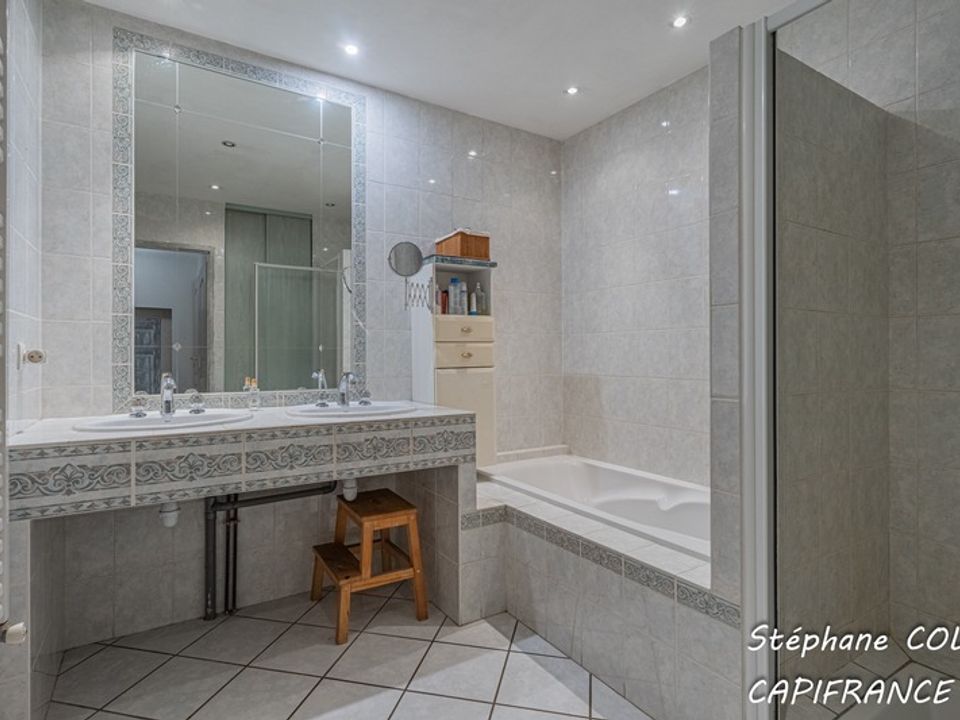 Byhus i Saint-Quentin-sur-Isère, Isere - foto 5