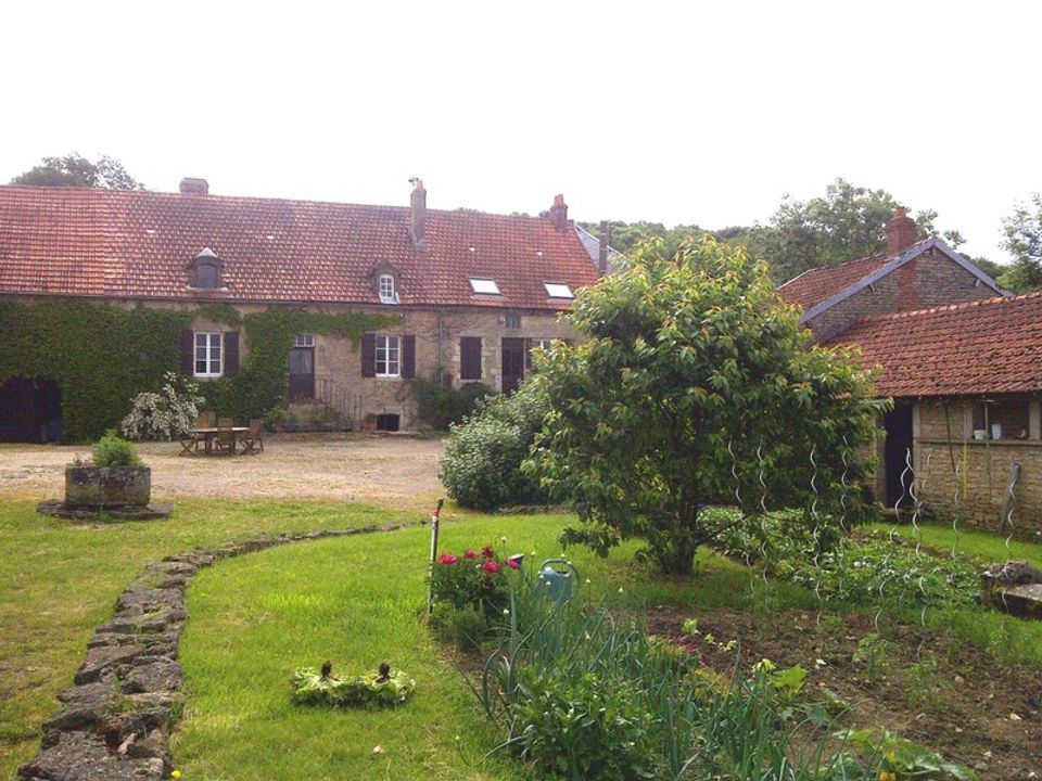 Farm i Pouilly-en-Auxois, Cote-d'Or - foto 4