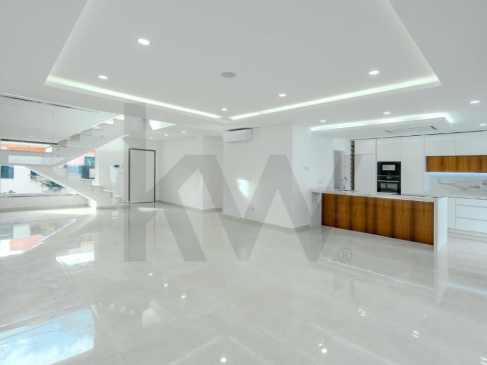 Villa i Corroios, Setubal - foto 1
