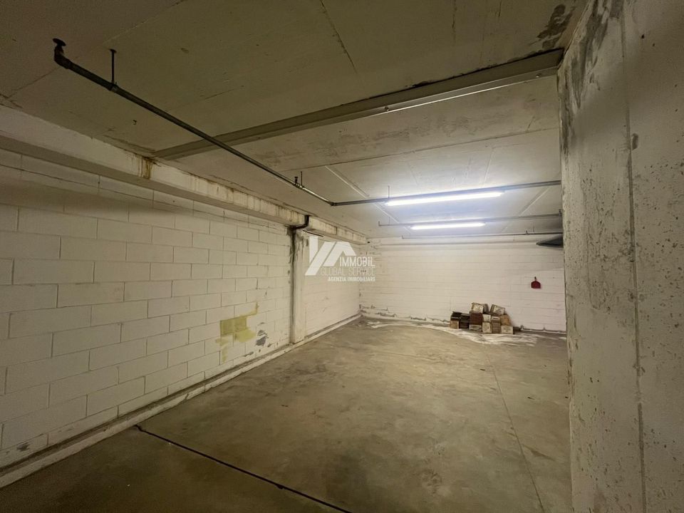 Garage i Brescia, Brescia - foto 3