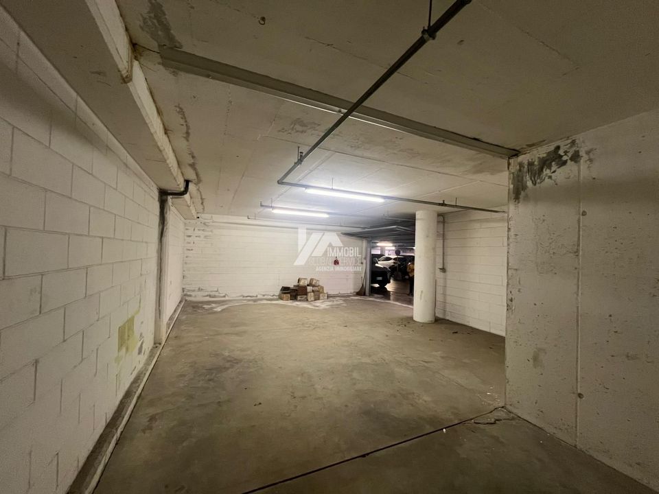 Garage i Brescia, Brescia - foto 4