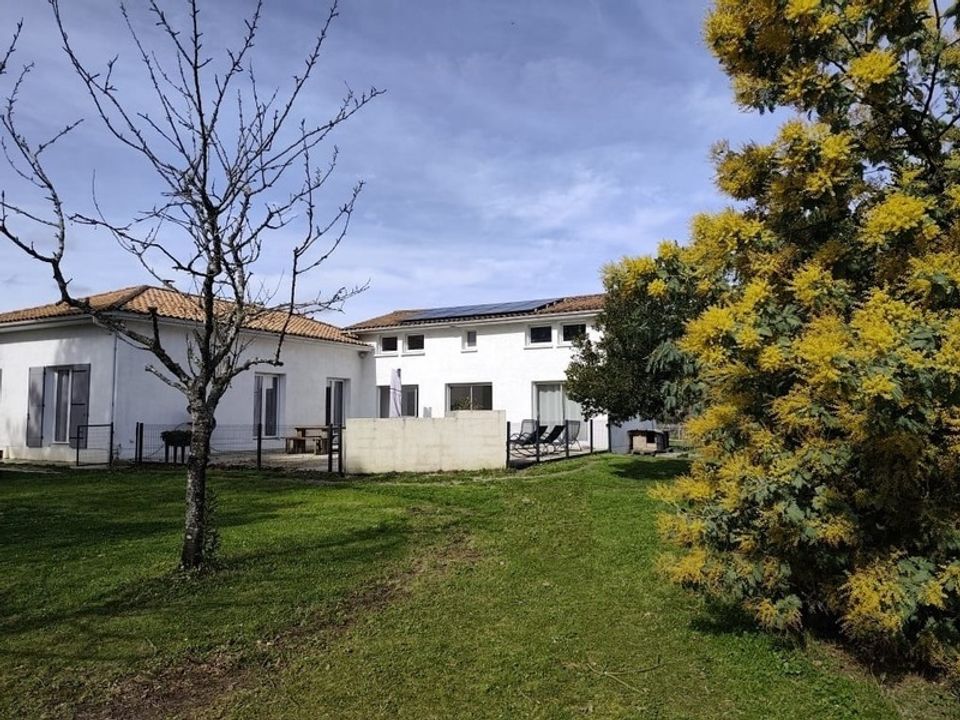 Villa i Saint-Sauveur, Gironde - foto 1