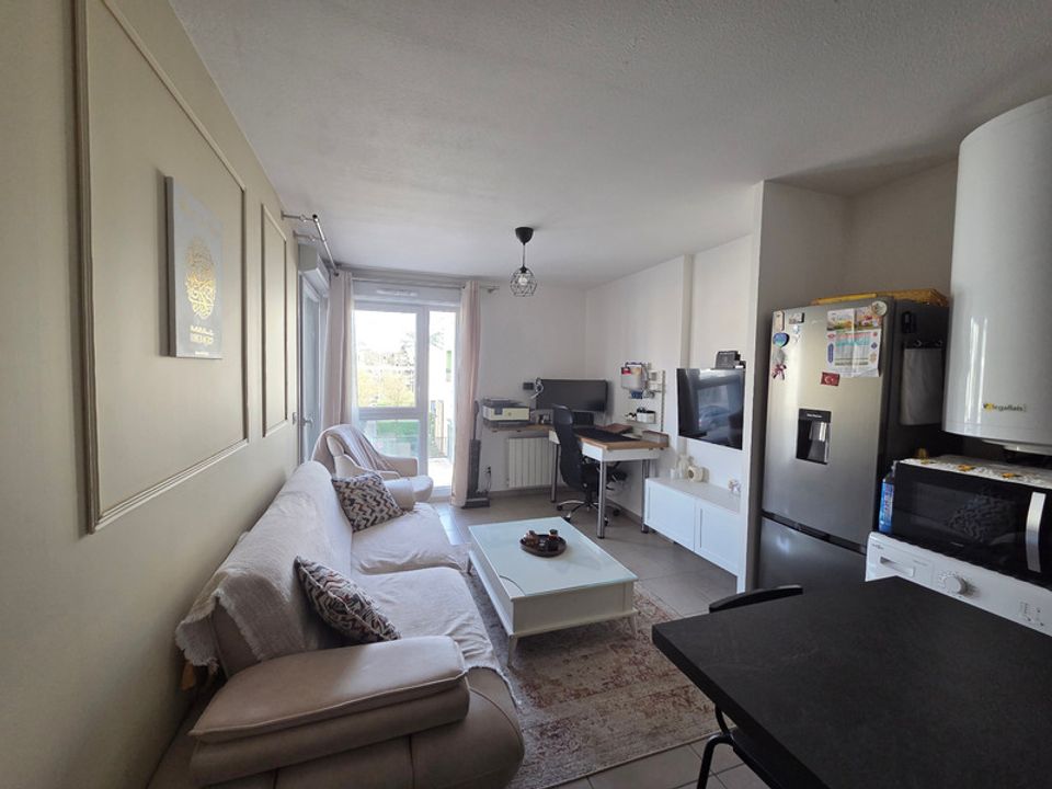 Appartement in Meyzieu, Rhone - foto 2