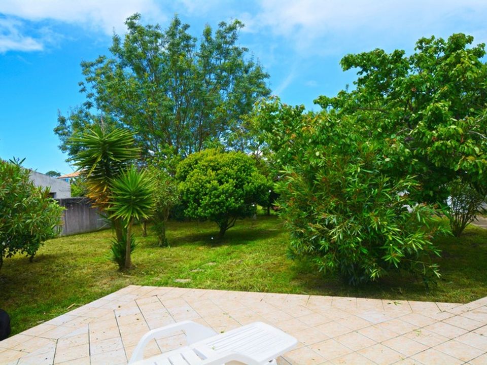 Landejendom i Saint-Georges-d'Oleron, Charente-Maritime - foto 1