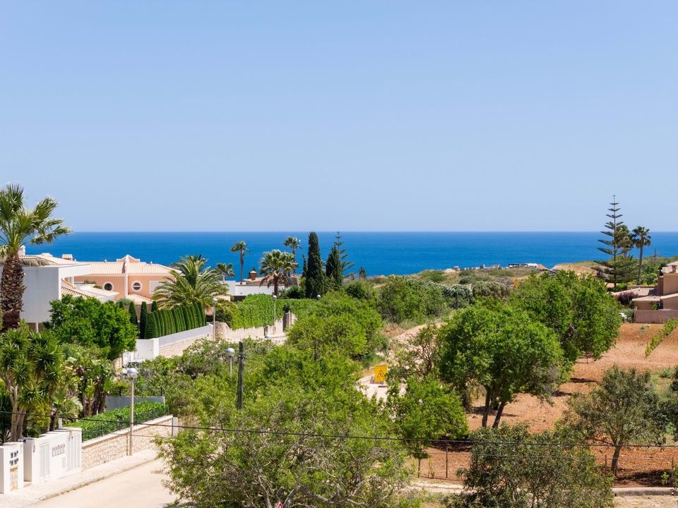 Helårsgrund i Luz, Faro - foto 1