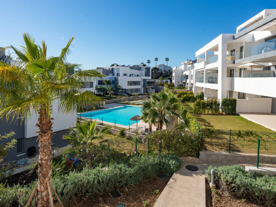 Lejlighed i Estepona, Malaga - foto 2