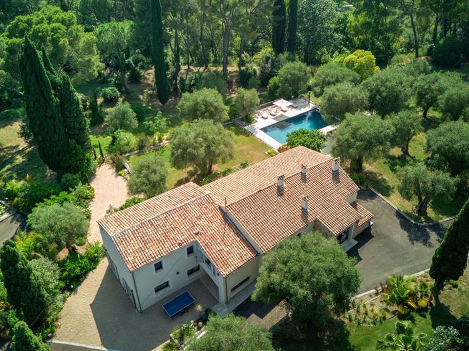 Villa i Mougins, Alpes-Maritimes - foto 1