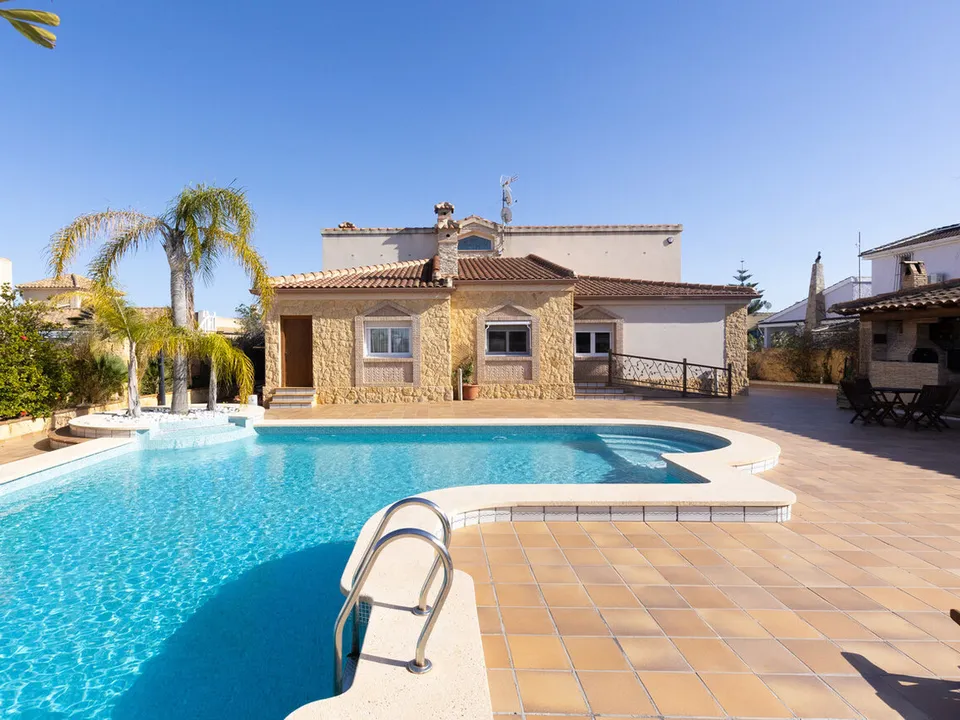 Villa i Torrevieja, Alicante - foto 1