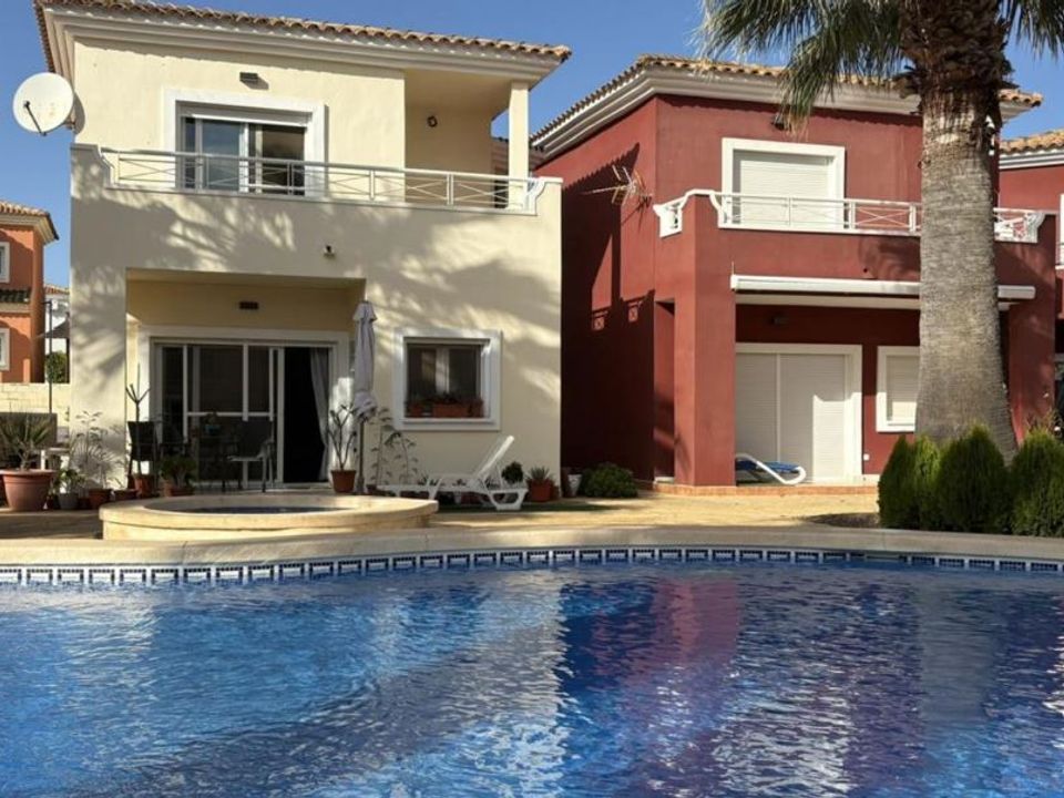 Villa i Altaona Golf Resort, Murcia - foto 1