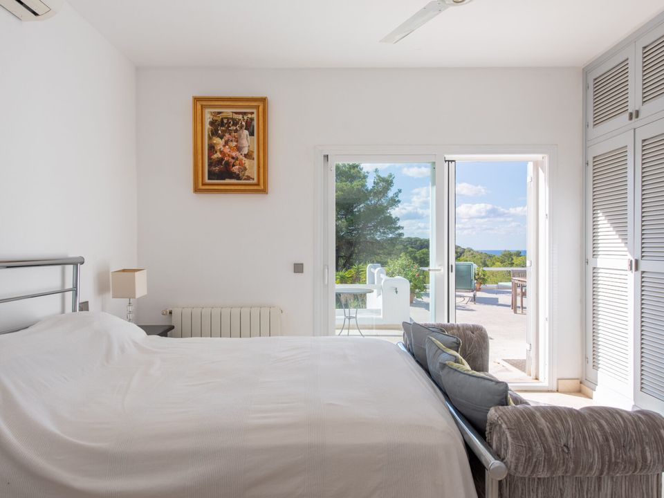 Villa i Cala Tarida, Ibiza - foto 4