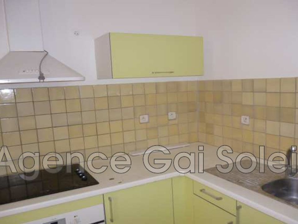 Landsbyhus i Nissan-lez-Enserune, Herault - foto 1