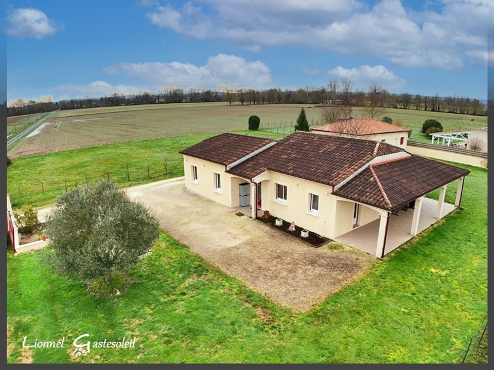 Villa i Saint-Pierre-d'Eyraud, Dordogne - foto 1