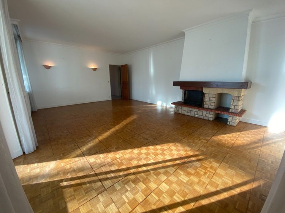 Villa i Digne-les-Bains, Alpes-de-Haute-Provence - foto 2
