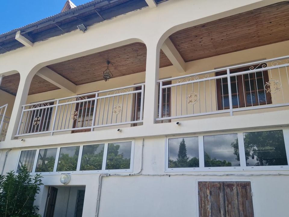 Villa i Saint-Denis, La Reunion - foto 1