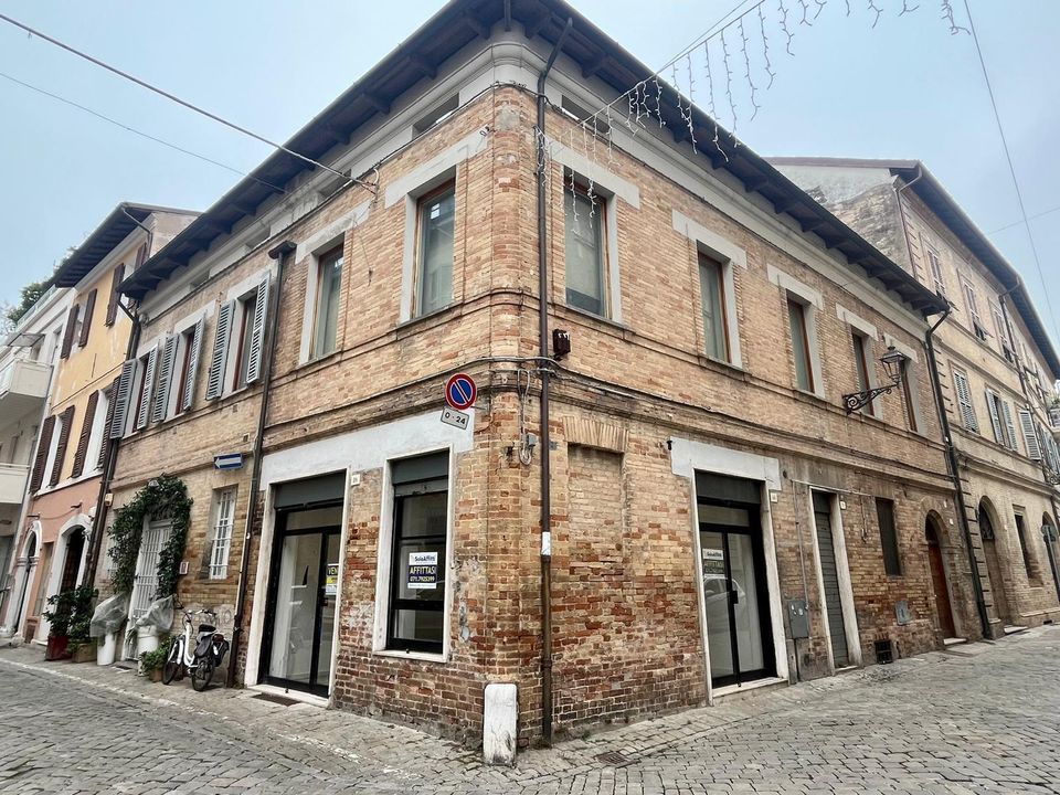 Erhvervsejendom i Senigallia, Ancona - foto 1