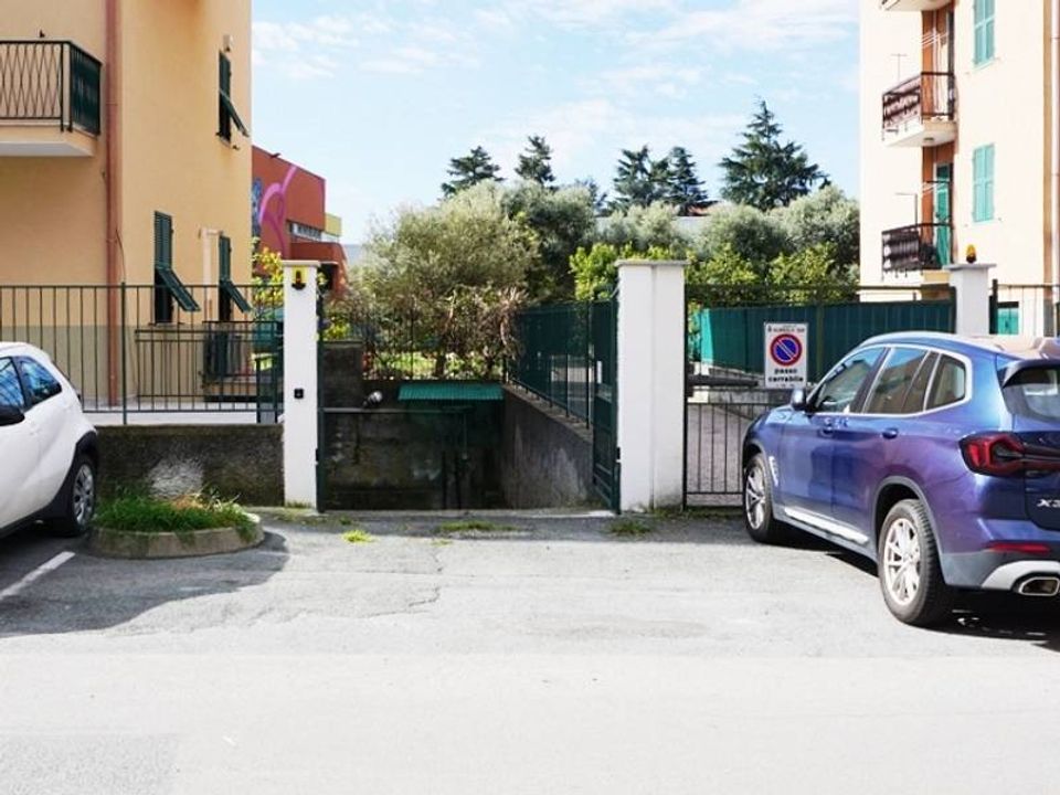 Parkeringsplads i Albisola Superiore, Savona - foto 2