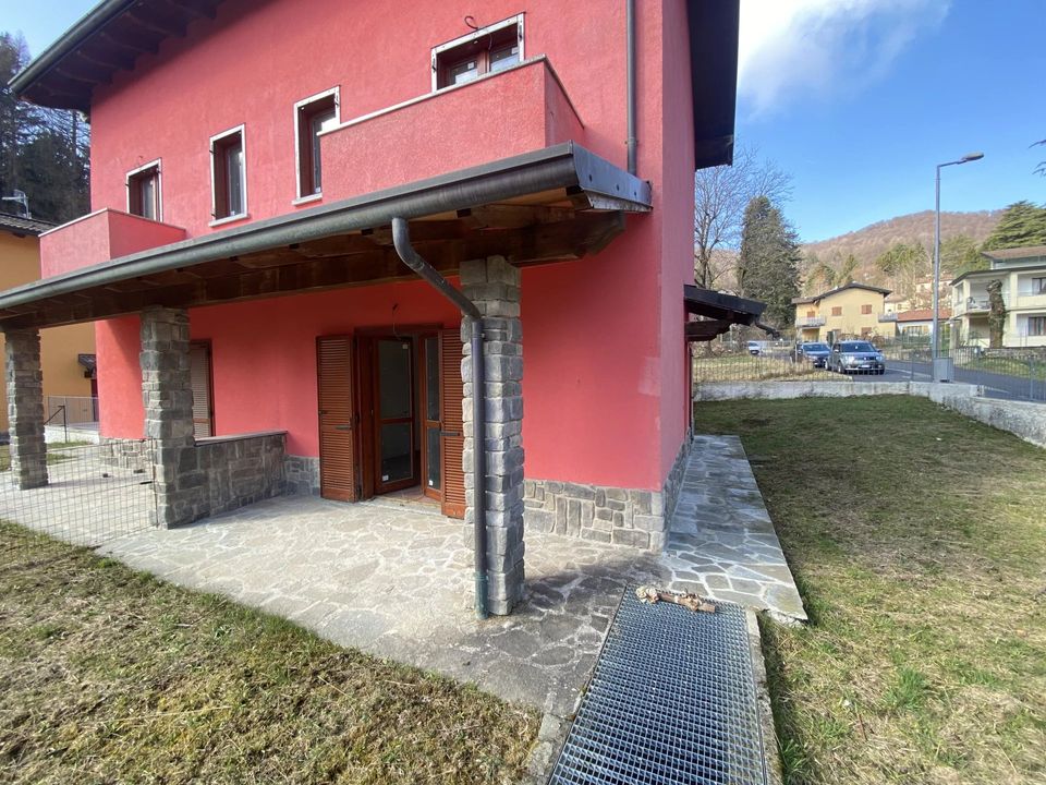Villa i Alta Valle Intelvi, Como - foto 4