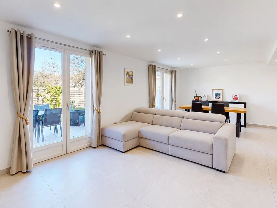 Villa i Montfermeil, Seine-Saint-Denis - bilde 3
