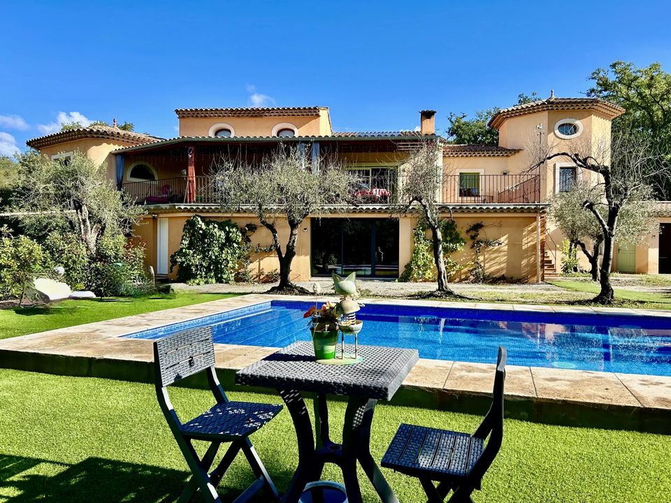 Villa i Saint-Cezaire-sur-Siagne, Alpes-Maritimes - foto 2