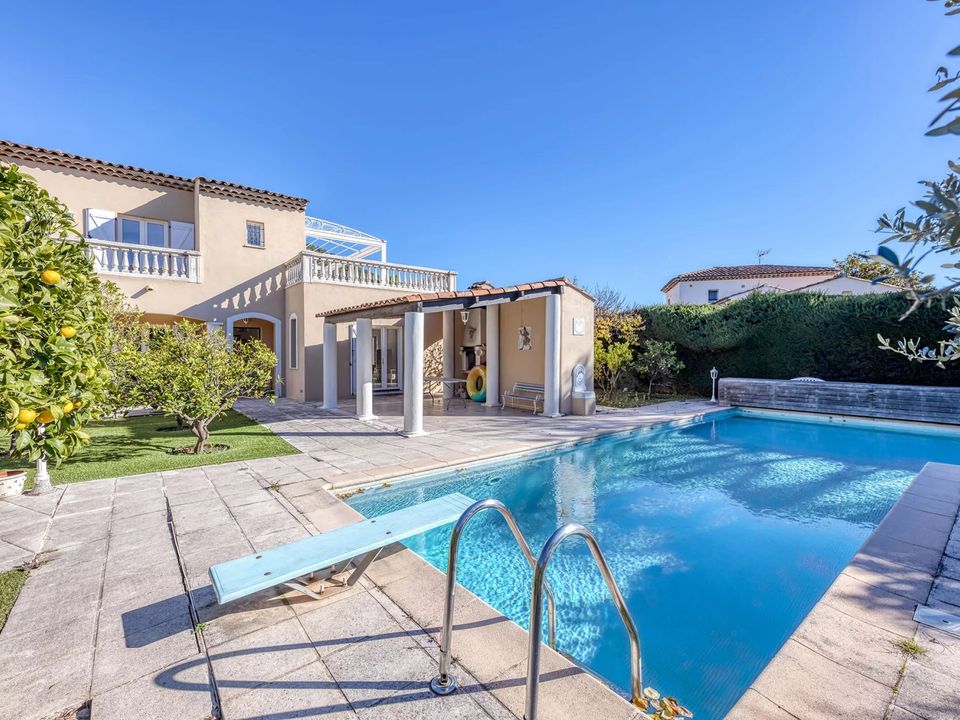 Villa i Villefranche-sur-Mer, Alpes-Maritimes - foto 1