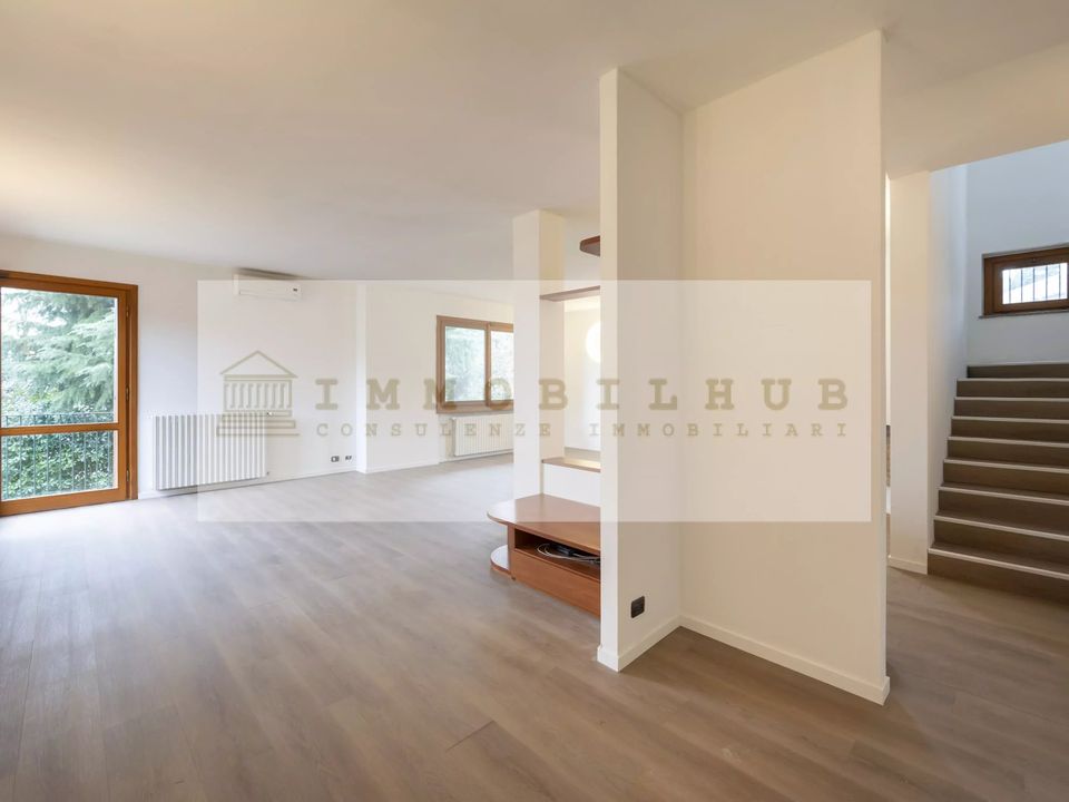 Villa i Inverigo, Como - foto 1