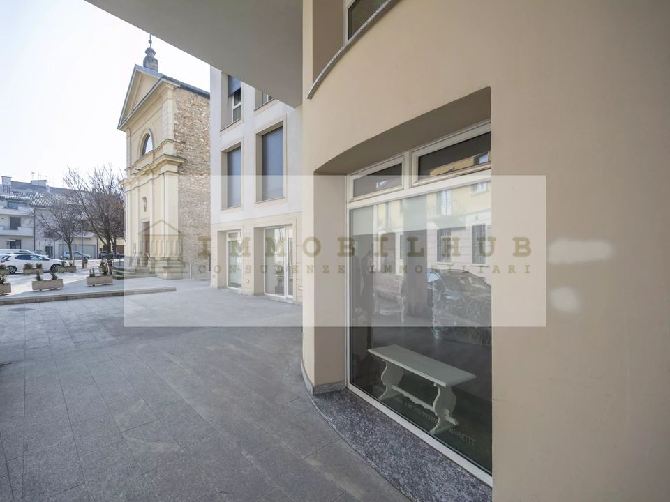 Erhvervsejendom i Giussano, Monza and Brianza - foto 4