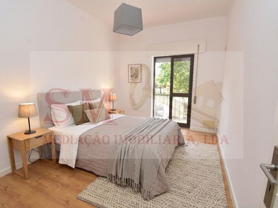 Lejlighed i Baixa da Banheira, Setubal - foto 1