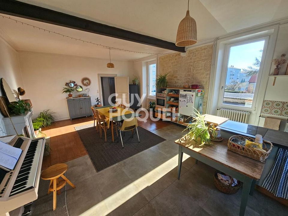 Villa i Fontenay-le-Comte, Vendee - foto 1
