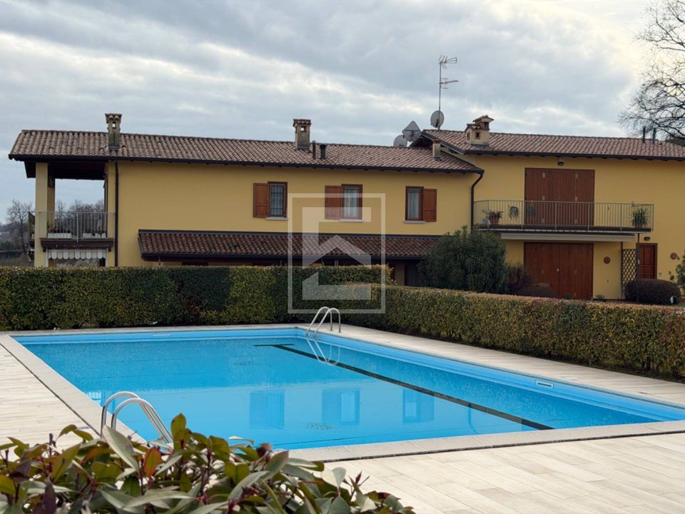 Rækkehus i Polpenazze del Garda, Brescia - foto 1
