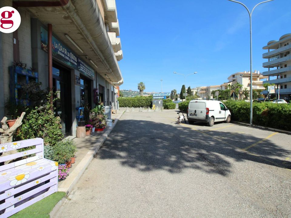 L'establiment comercial a Vasto, Chieti - foto 4