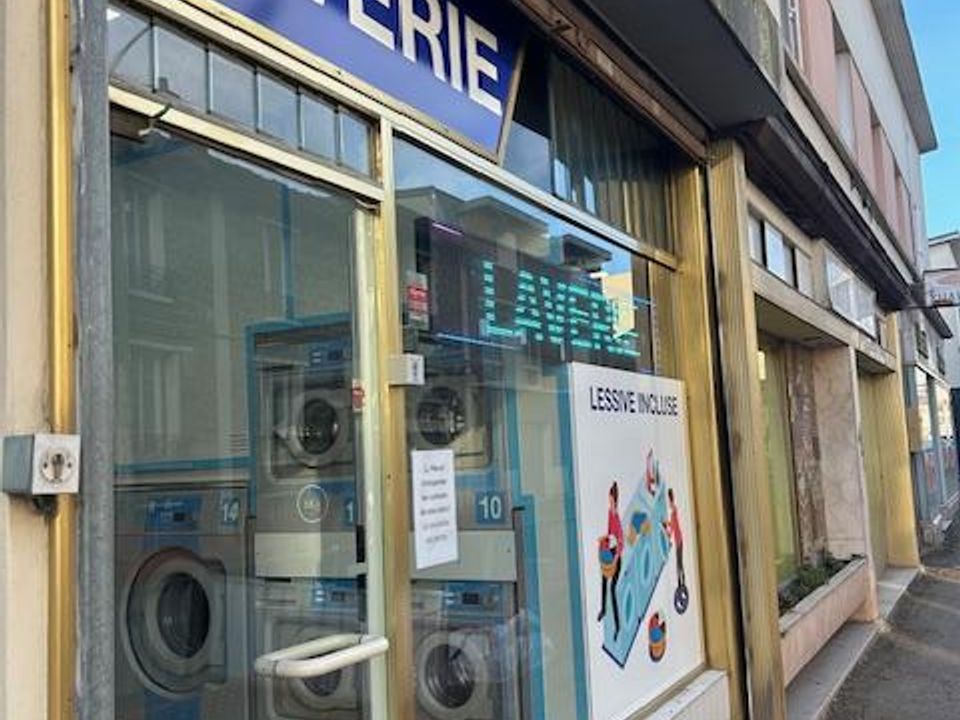 Erhvervsejendom i Montrouge, Hauts-de-Seine - foto 1