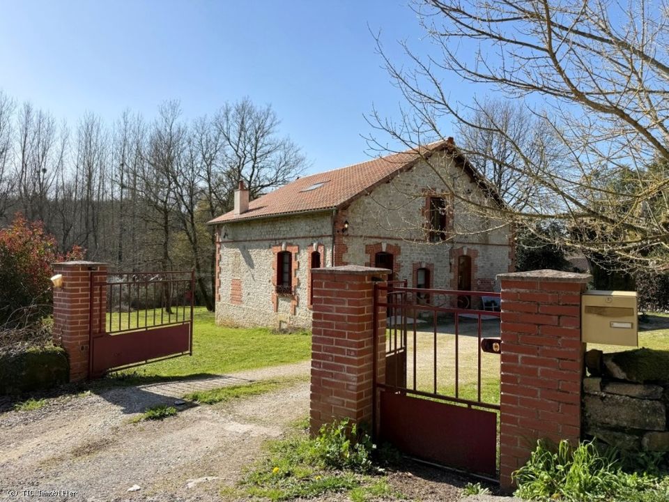 Villa i Nanteuil-en-Vallee, Charente - foto 4