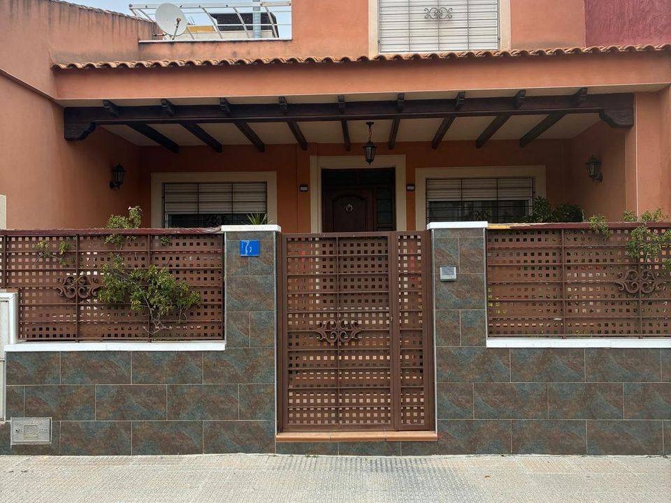 Rekkehus i Algorfa, Alicante - bilde 1