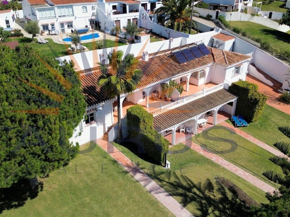 Villa i Nerja, Malaga - foto 3
