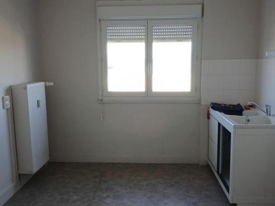 Apartment in Avallon, Yonne - photo 4