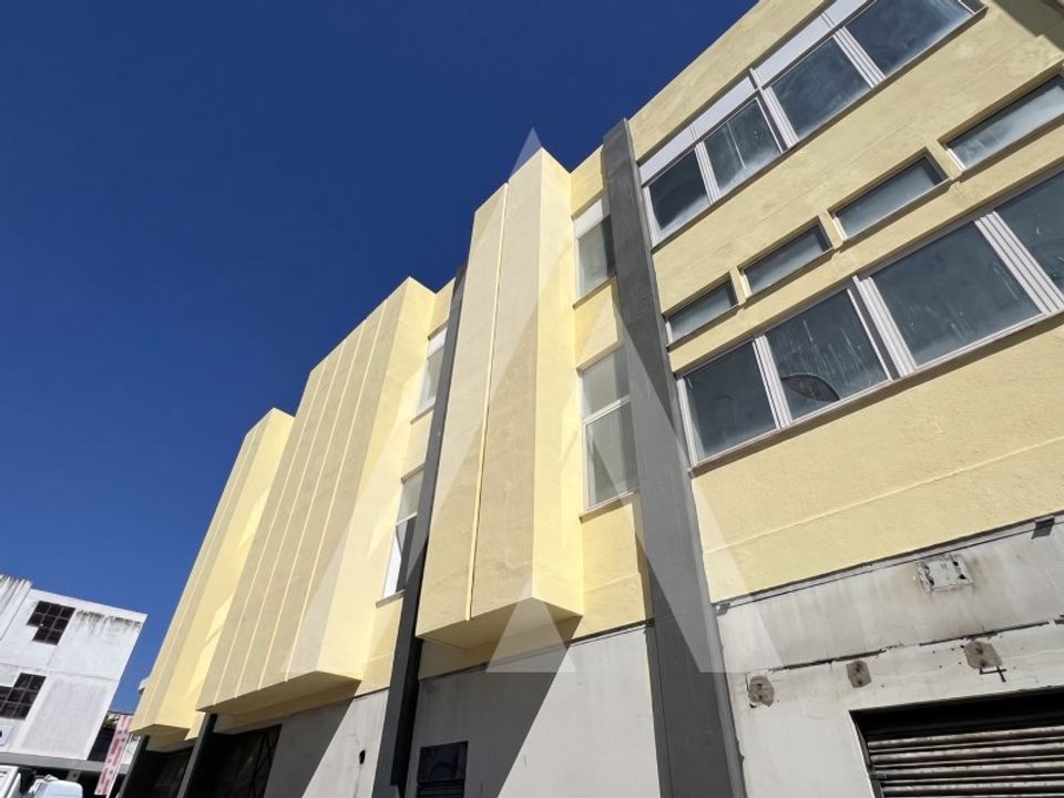 Erhvervsejendom i Sacavem, Lisbon - foto 1