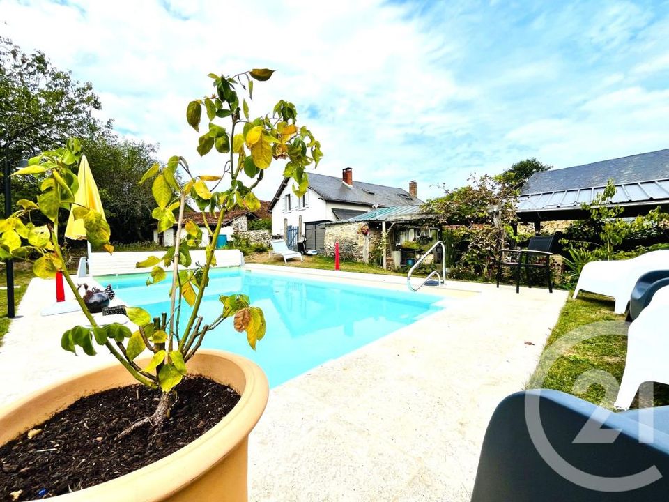 Landsbyhus i La Croisille-sur-Briance, Haute-Vienne - bilde 1